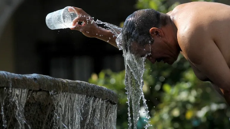  Sigue la alerta roja por calor extremo, con siete provincias afectadas