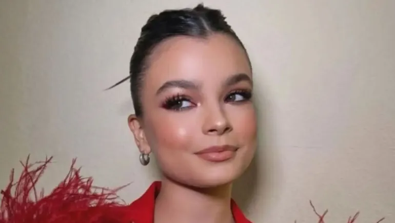 Muna, la hija de Agustina Cherri y Gastón Pauls, firmó con Sony Music: cómo es su voz que promete éxitos